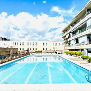 https://apartamento-con-balcon-y-piscina.catalonia-hotels.com