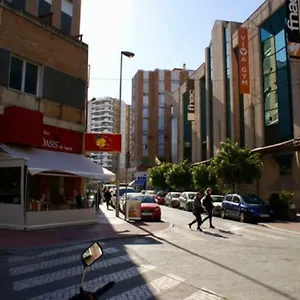 apartamento-rialto-2.hotelsinnerja.org/